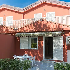 Boboba Apartments